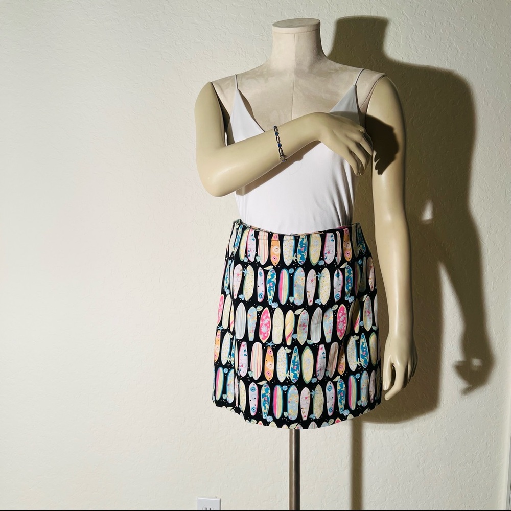 Seashell and Surfboard Colorful Mini Skirt Bamboo Traders size 8 beach Vintage